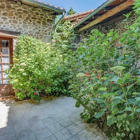 Apartmán Maison Perigourdine 14 Personnes Avec Piscine Busserolles